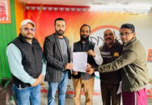 भाजपा से टिकट के दावेदारों ने भरे फार्म, वार्ड 78 से अनुज शारदा, 71 से अनुपम शर्मा, 26 से सन्नी दुआ और 32 से दिनेश कमल दावेदार