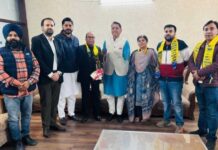 पूर्व मेयर राजा पत्नी सहित आप में शामिल, जालंधर की जनता सरकार देखकर नेताओं को भेजती है हाउस… अभी और आयेंगे!