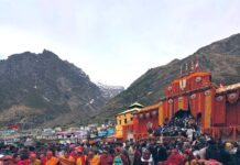बद्रीनाथ धाम के कपाट खुले: हजारों श्रद्धालु प्रथम दर्शन के लिए पहुंचे, सुरक्षा के कड़े इंतजाम