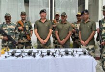 BSF की बड़ी कार्रवाई: अमृतसर बॉर्डर पर 6 पाकिस्तानी ड्रोन मार गिराए, 2.34 किलो हेरोइन बरामद