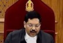 सुप्रीम कोर्ट में CJI गवई पर वकील ने फेंका जूता, नारा लगाया- सनातन का अपमान नहीं सहेगा हिंदुस्तान, पढ़ें कारण