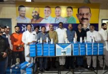 ਕੈਬਨਿਟ ਮੰਤਰੀ ਮੋਹਿੰਦਰ ਭਗਤ ਨੇ ਮੱਛਰਾਂ ਨੂੰ ਫੈਲਣ ਤੋਂ ਰੋਕਣ ਲਈ ਕੌਂਸਲਰਾਂ ਨੂੰ 32 ਨਵੀਆਂ ਫੌਗਿੰਗ ਮਸ਼ੀਨਾਂ ਸੌਂਪੀਆਂ