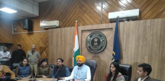 पंजाब ने केंद्र से 250 करोड़ रुपये के मनरेगा फंड तुरंत जारी करने की मांग की, बाढ़ राहत सहायता राशि के तौर पर 1600 करोड़ रुपये जारी करने में देरी का मुद्दा उठाया