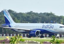 अहमदाबाद एयरपोर्ट पर उड़ानों की रद्दी का असर, यात्रियों की परेशानी बढ़ी; दिल्ली में हालात बिगड़े