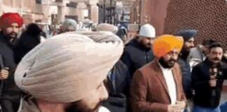 तस्वीर विवाद पर अकाल तख्त पहुंचे AAP मंत्री तरुणप्रीत सिंह सौंध, पांच सिंह साहिबानों के समक्ष रखी सफाई, बोले- हर सजा स्वीकार्य