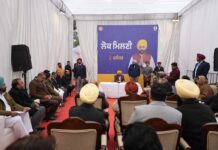 ਕੜਾਕੇ ਦੀ ਠੰਢ ਦੇ ਬਾਵਜੂਦ ਮੁੱਖ ਮੰਤਰੀ ਭਗਵੰਤ ਸਿੰਘ ਮਾਨ ਵੱਲੋਂ ਜਲੰਧਰ ਵਿੱਚ ਲੋਕ ਮਿਲਣੀ, ਕਿਹਾ ਲੋਕ ਮਿਲਣੀਆਂ ਪੰਜਾਬ ਦੇ ਵਿਕਾਸ ਨੂੰ ਤੇਜ਼ ਕਰਨ ਲਈ ਪ੍ਰੇਰਕ ਦਾ ਕੰਮ ਕਰਨਗੀਆਂ