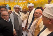 श्री गुरु रविदास जी के 649वें प्रकाश पर्व: जालंधर से बनारस रवाना हुई तीर्थ यात्रा, नेताओं और संगत ने भरी हाजिरी