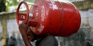 महंगाई का नया झटका: घरेलू LPG 60 रुपये और कमर्शियल सिलेंडर 115 रुपये महंगा