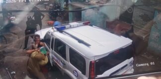 जालंधर में पुलिस की दबंगई! महिला को बालों से घसीटने का वीडियो वायरल, महिला आयोग ने किया तलब; ASI समेत 3 लाइन हाजिर