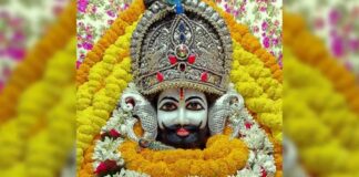 दर्शन करने आये श्रद्धालुओं को खाटूश्याम मंदिर में पुलिस वालो ने दर्शन करवाने के नाम से ठगा