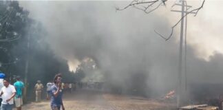 जालंधर में भीषण अग्निकांड: कबाड़ गोदाम से उठी आग ने 70–80 झुग्गियां की राख, इलाके में दहशत