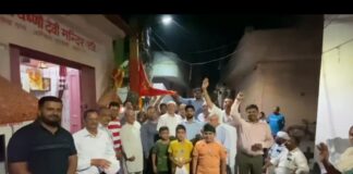 अम्बिका कॉलोनी में बाला जी सेवा समिति द्वारा 5 मई को बाला जी चौकी, अदा की गई झंडे की रस्म