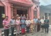 पुरूषोत्तम महीने के उपलक्ष्य में बाला जी सेवा समिति ने 125 तुलसी पौधें वितरित किए