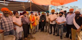 ਬੰਦੀ ਸਿੰਘਾਂ ਦੀ ਰਿਹਾਈ ਲਈ ਸ੍ਰੀ ਆਕਾਲ ਤਖਤ ਸਾਹਿਬ ਤੋਂ ਹਜੂਰ ਸਾਹਿਬ ਤੱਕ ਪੈਦਲ ਯਾਤਰਾ ਕਰਨ ਵਾਲੇ ਸਿੰਘ ਦਾ ਸਿੱਖ ਤਾਲਮੇਲ ਕਮੇਟੀ ਵੱਲੋਂ ਸਨਮਾਨ