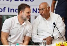 INDIA गठबंधन की बैठक में केंद्र सरकार पर बड़ा हमला! महंगाई, विदेश नीति और वोटर लिस्ट पर उठे तीखे सवाल