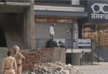 मॉडल टाउन की करोड़ों की प्रॉपर्टी पर घमासान! डॉ. जशनीव कपूर और राजन सिद्धू आमने-सामने, मौके पर भारी पुलिस बल तैनात