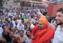 *आशीर्वाद समारोह ने धारण किया विशाल रैली का रूप, हजारों कार्यकर्ताओं और शहरवासियों ने दिया अशोक सरीन हिक्की को आशीर्वाद*