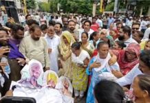 जालंधर में निगम दफ्तर के बाहर प्रदर्शन: DSP को बर्खास्त करने की मांग तेज, चेतावनी—मांगें नहीं मानीं तो फिर होगा पंजाब बंद