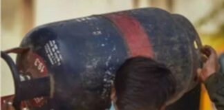 1 अगस्त से बदल गए कई नियम: सस्ता हुआ कॉमर्शियल गैस सिलेंडर, रेलवे और बैंकिंग में भी बड़े बदलाव