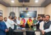 जिला बार एसोसिएशन के नवनियुक्त प्रधान व सेक्रेटरी को श्री राम सेना ने दी बधाई